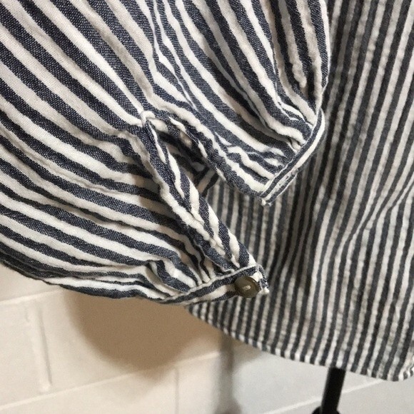 Universal Thread Blouse Sm - Picture 4 of 6